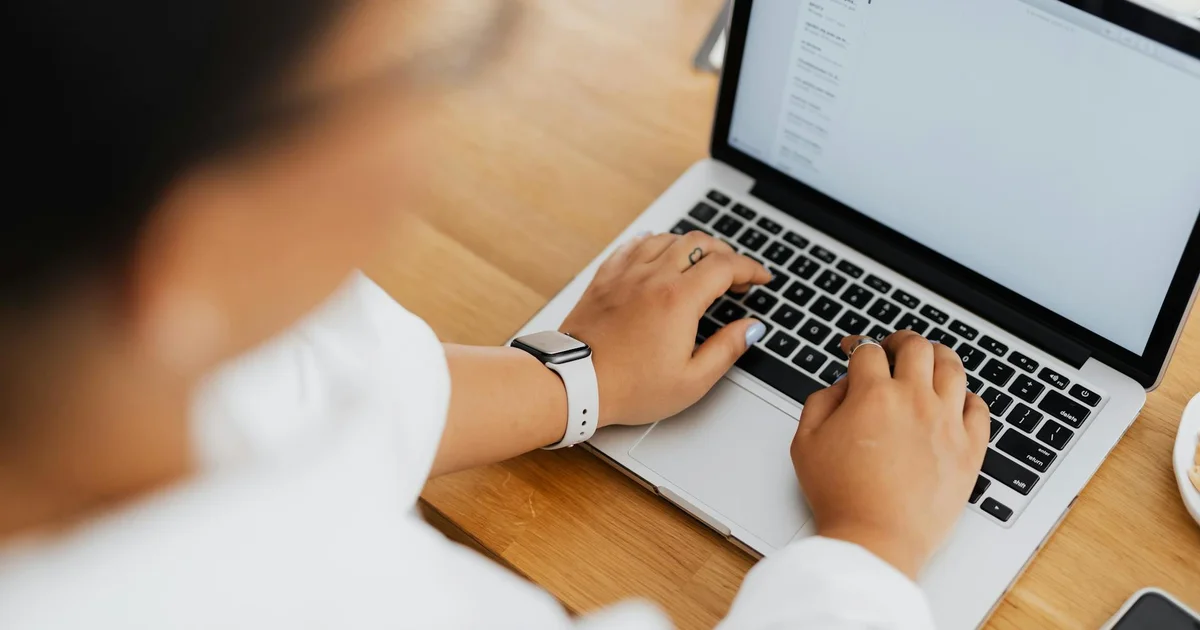 How to Learn an Email Writing in English With Examples