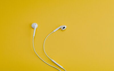 9 Tips to Improve Listening Skills in English